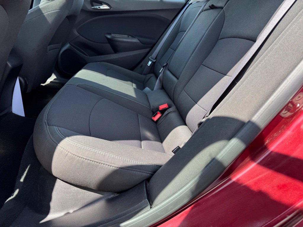 Used 2016 Chevrolet Cruze LT w/ Sun And Sound Package FWD image 10