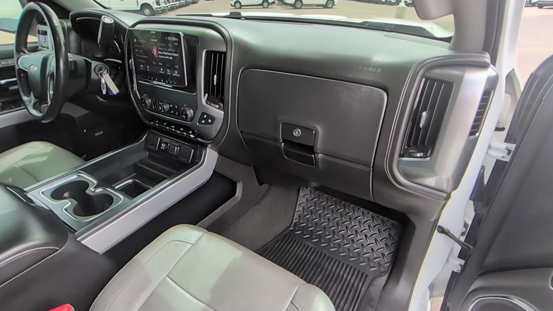 Used 2016 Chevrolet Silverado 1500 LTZ Z71 w/ LTZ Plus Package AWD/4WD image 28