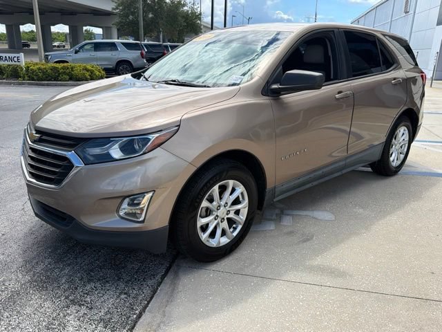 Used 2018 Chevrolet Equinox LS FWD image 3