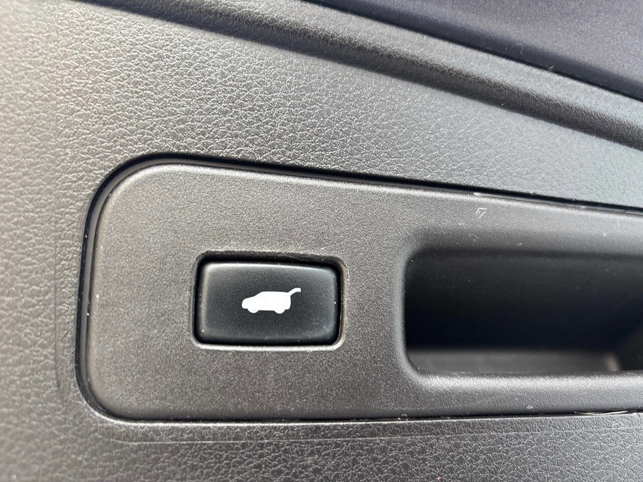 Used 2017 Acura MDX SH-AWD w/ Tech & Entertainment image 22