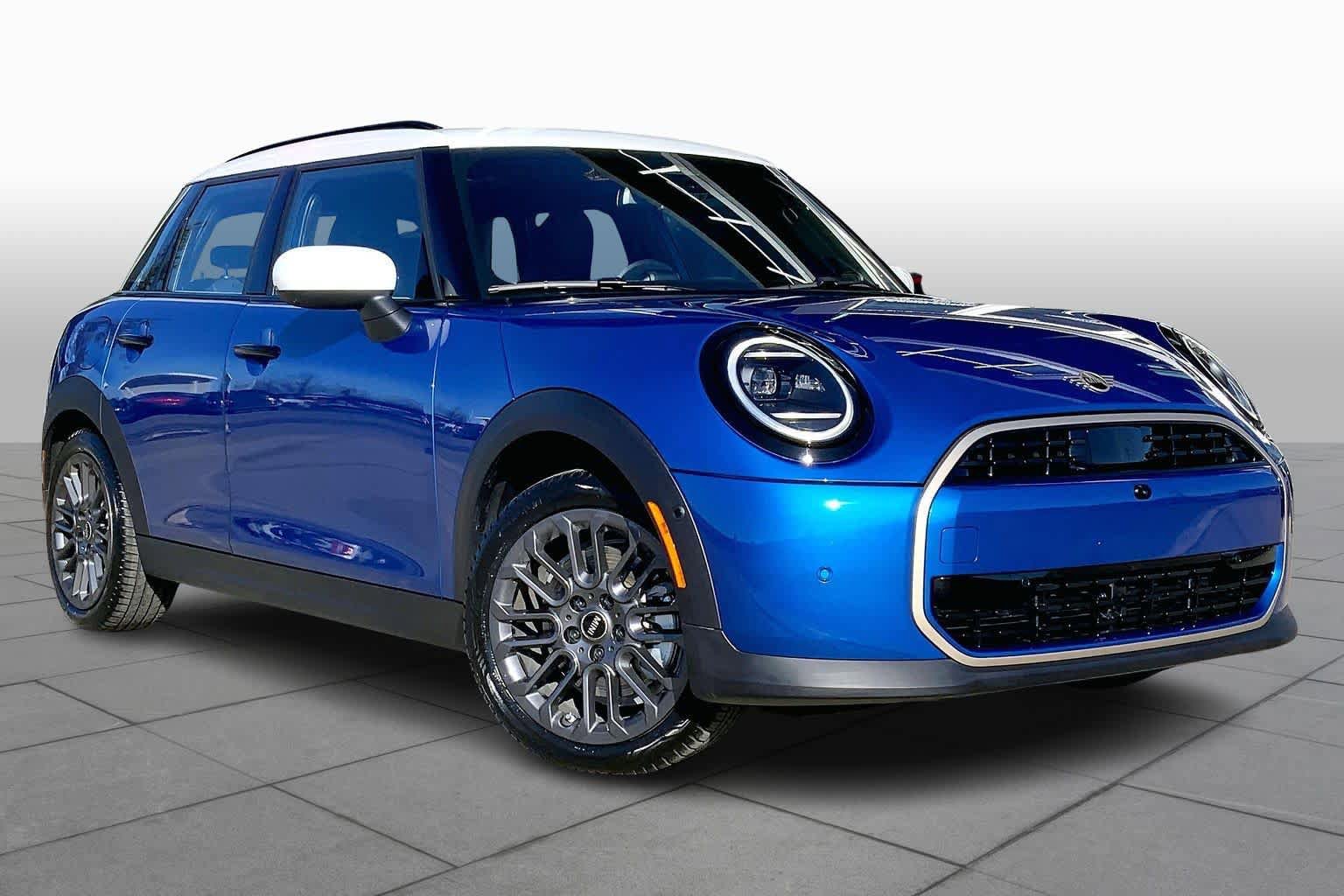 New 2026 MINI Cooper 4-Door Hardtop image 2