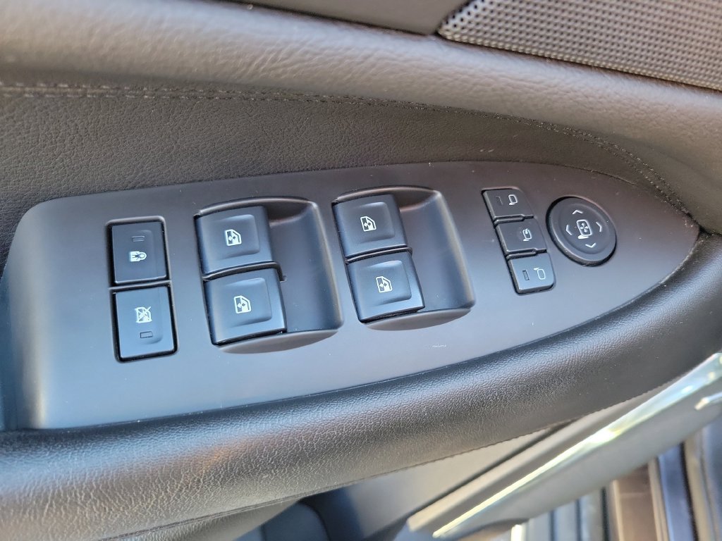 Used 2016 Cadillac Escalade Luxury AWD/4WD image 26