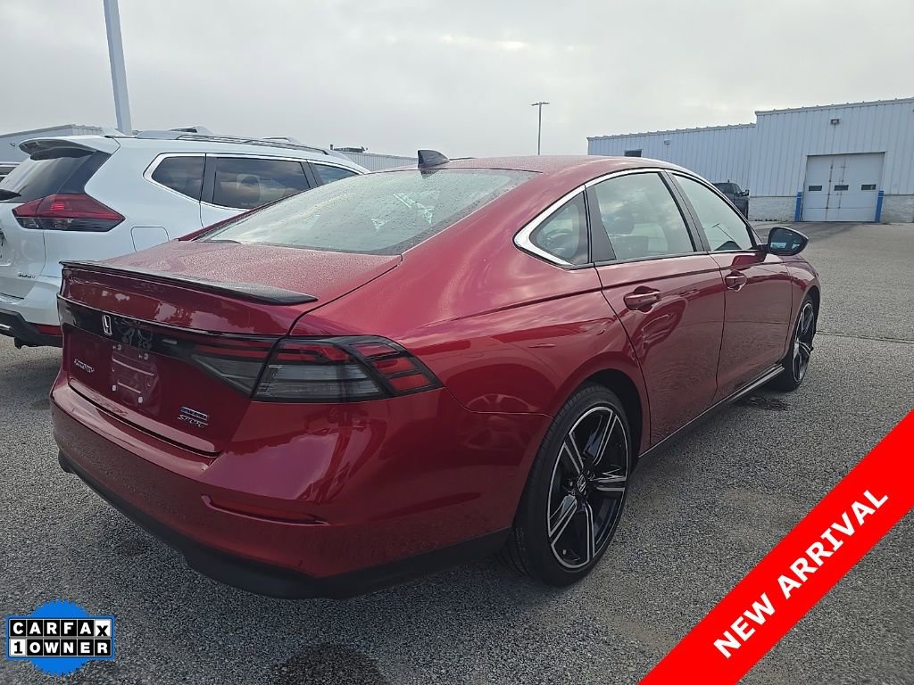 Used 2025 Honda Accord Sport image 3