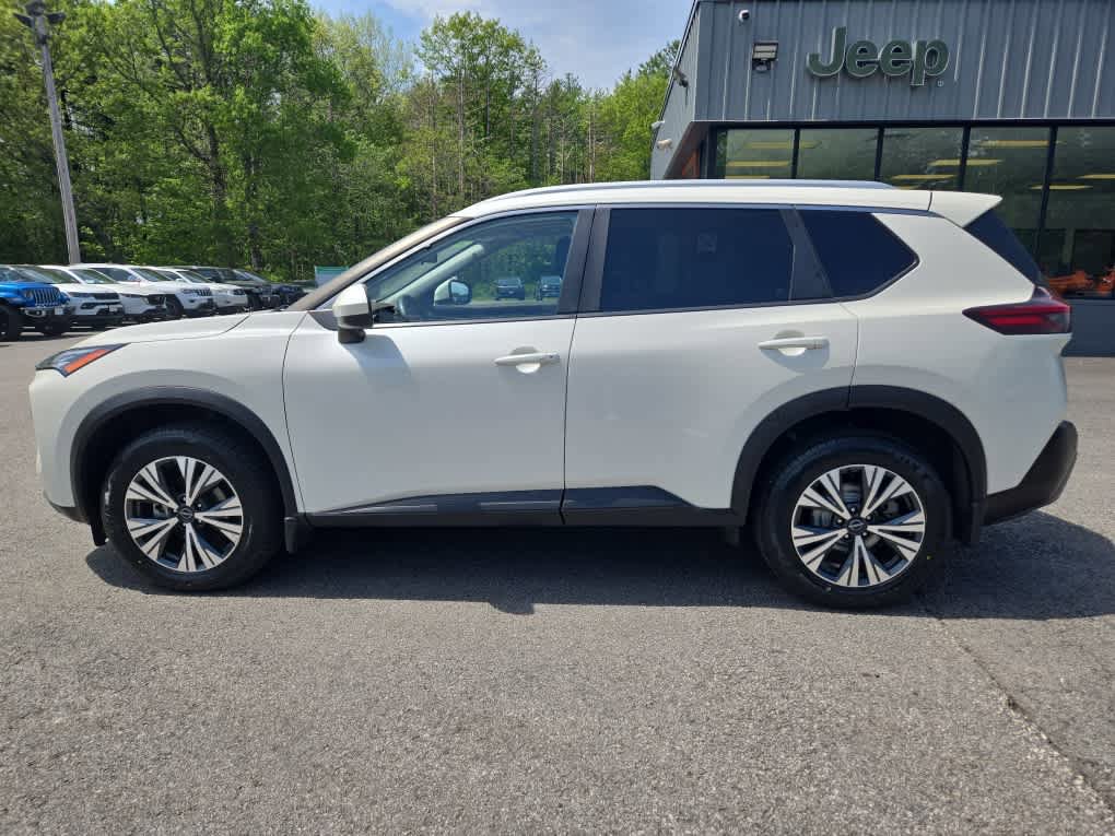 Used 2023 Nissan Rogue SV w/ SV Premium B Package AWD/4WD image 7