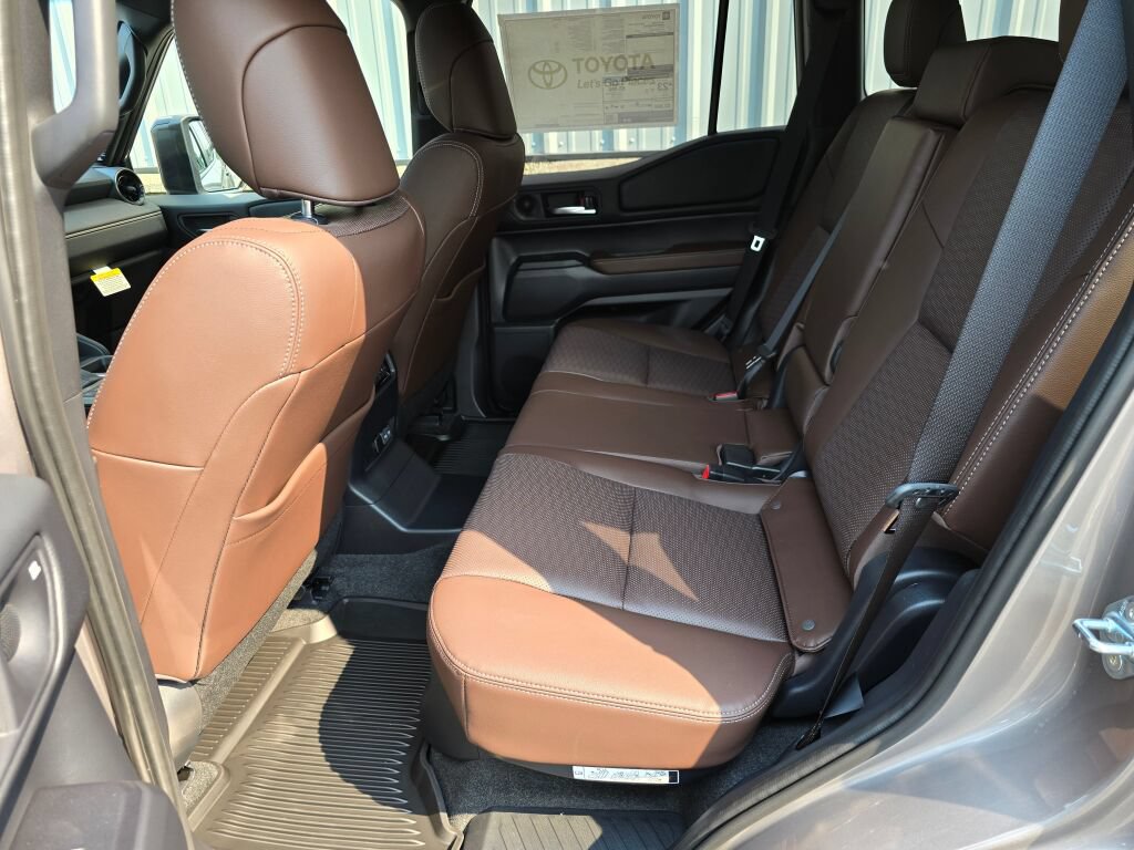 New 2027 Toyota Land Cruiser w/ Premium Package AWD/4WD image 11