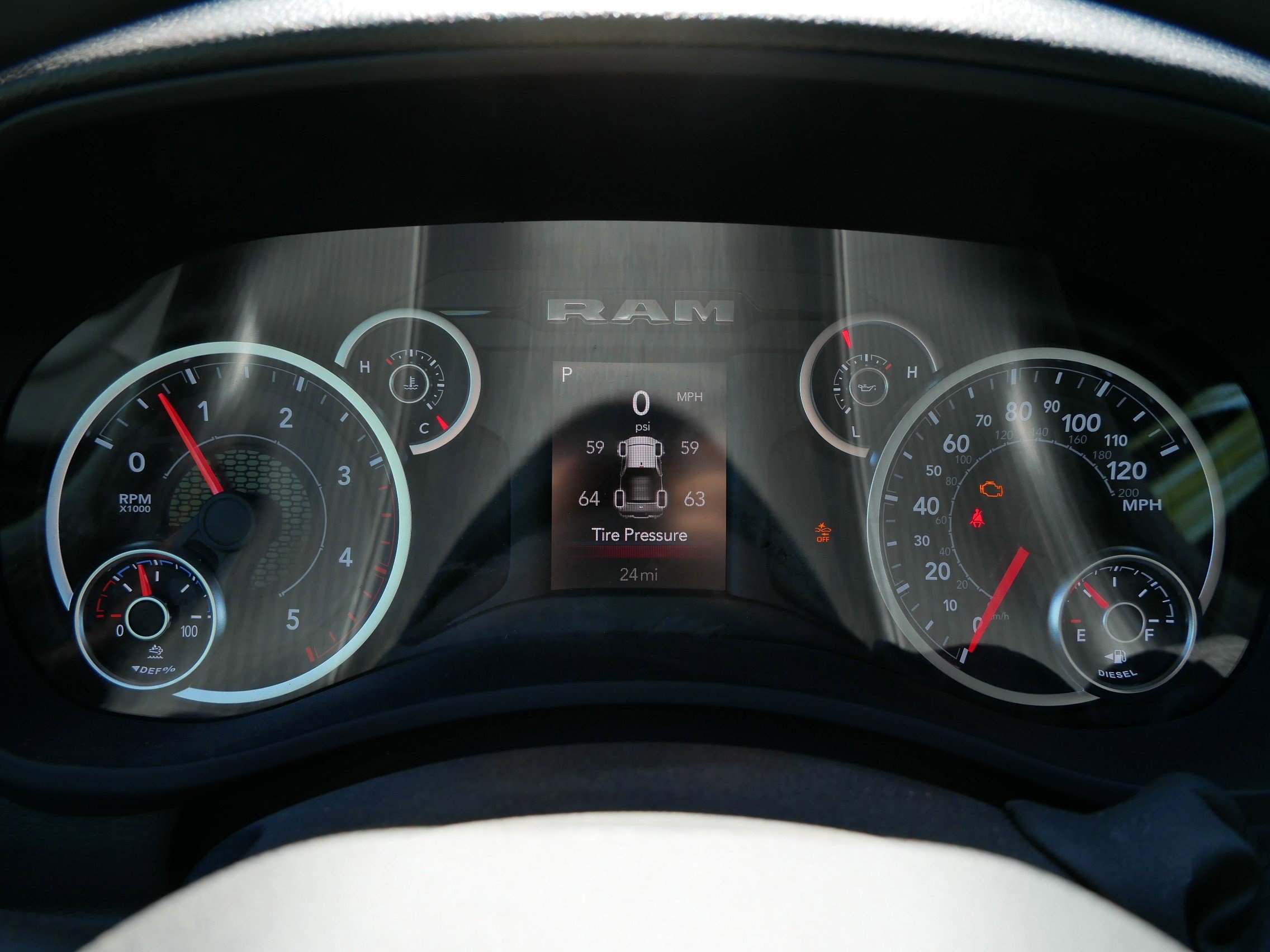 New 2025 RAM 2500 Tradesman AWD/4WD image 21
