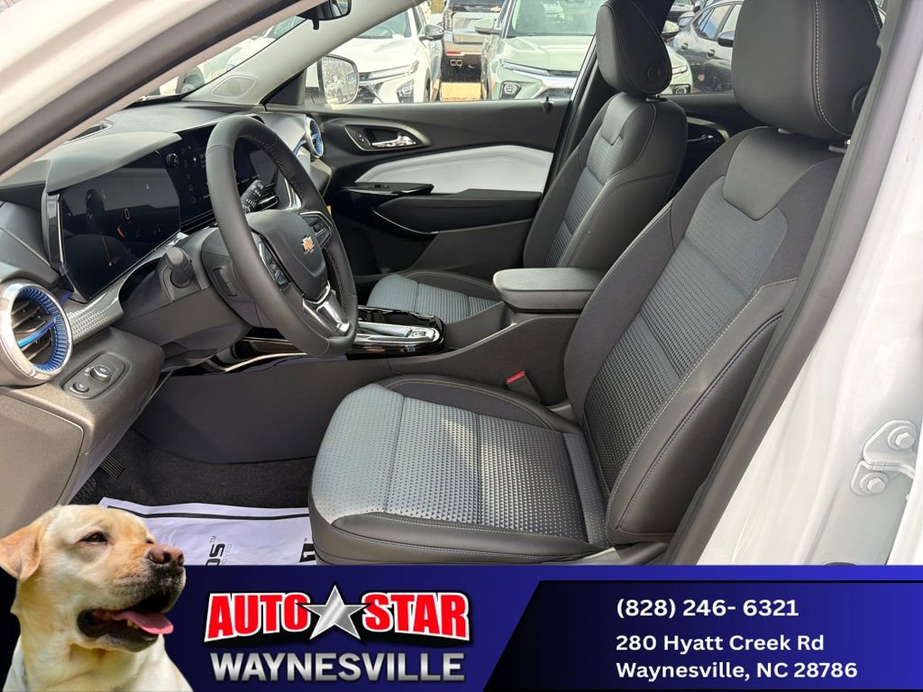 New 2025 Chevrolet Trax LT w/ LT Convenience Package image 12