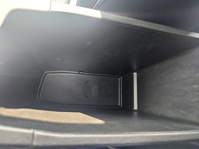 Used 2023 Chevrolet Bolt EUV Premier w/ Super Cruise Package FWD image 21