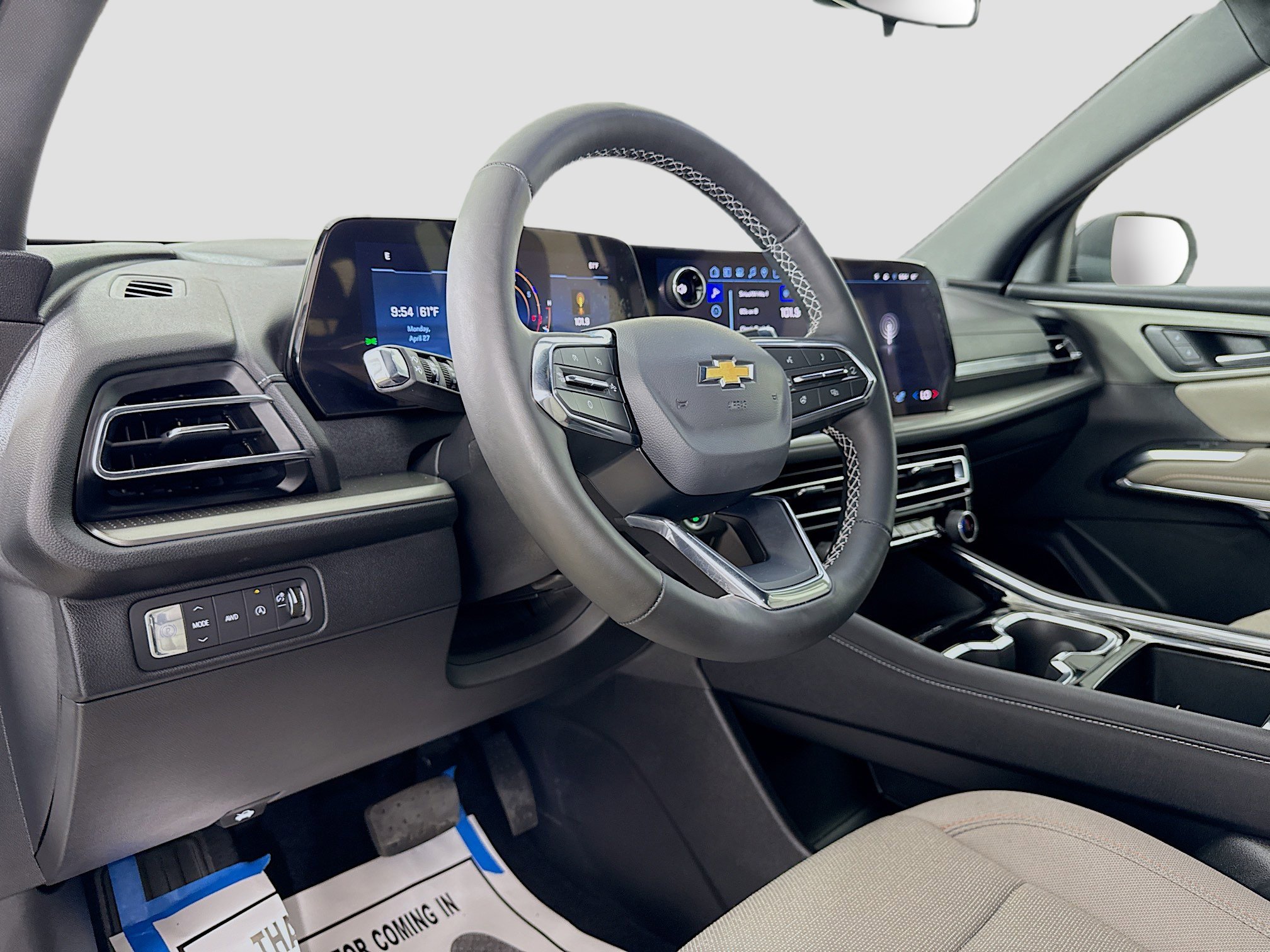 Used 2025 Chevrolet Traverse LT w/ LPO, Floor Liner Package AWD/4WD image 9