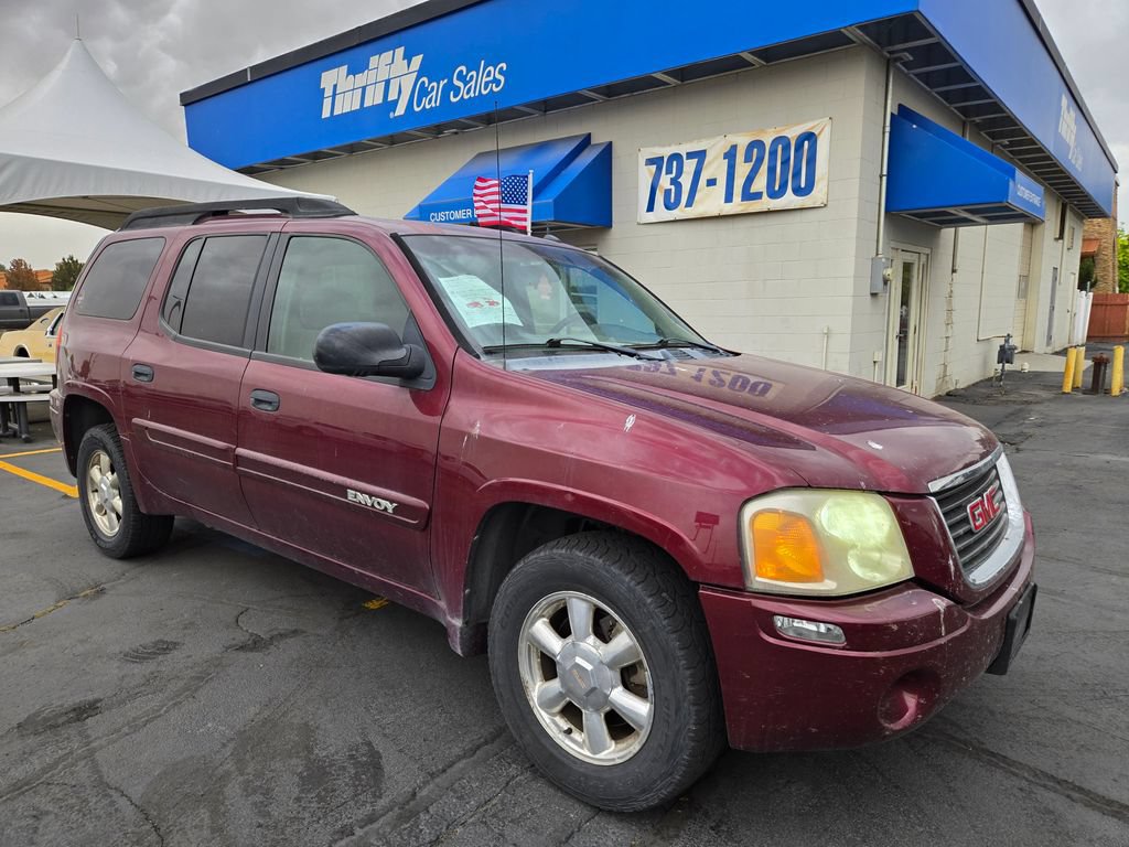 Used 2005 GMC Envoy XL SLE RWD image 1