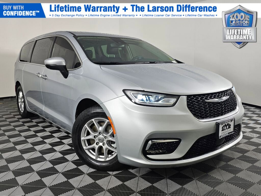 Used 2023 Chrysler Pacifica Touring-L