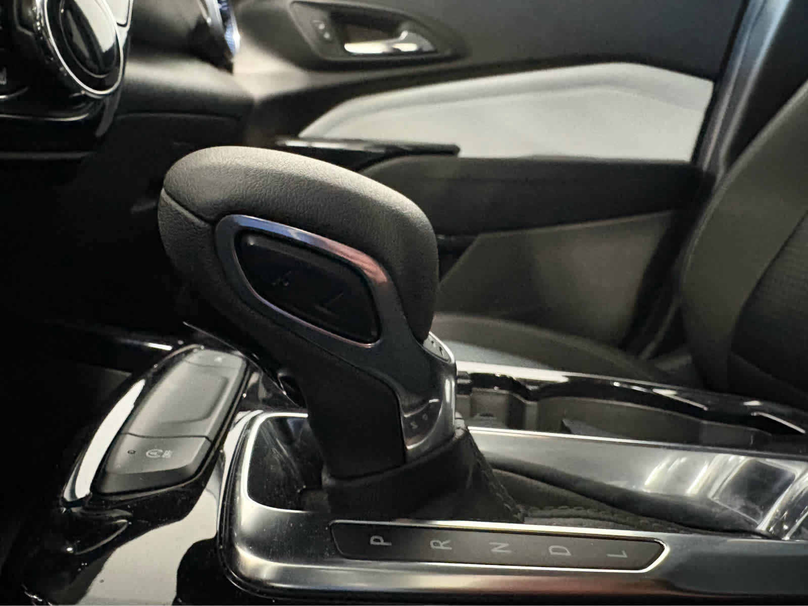 Certified 2025 Chevrolet Trax LT w/ LT Convenience Package image 22