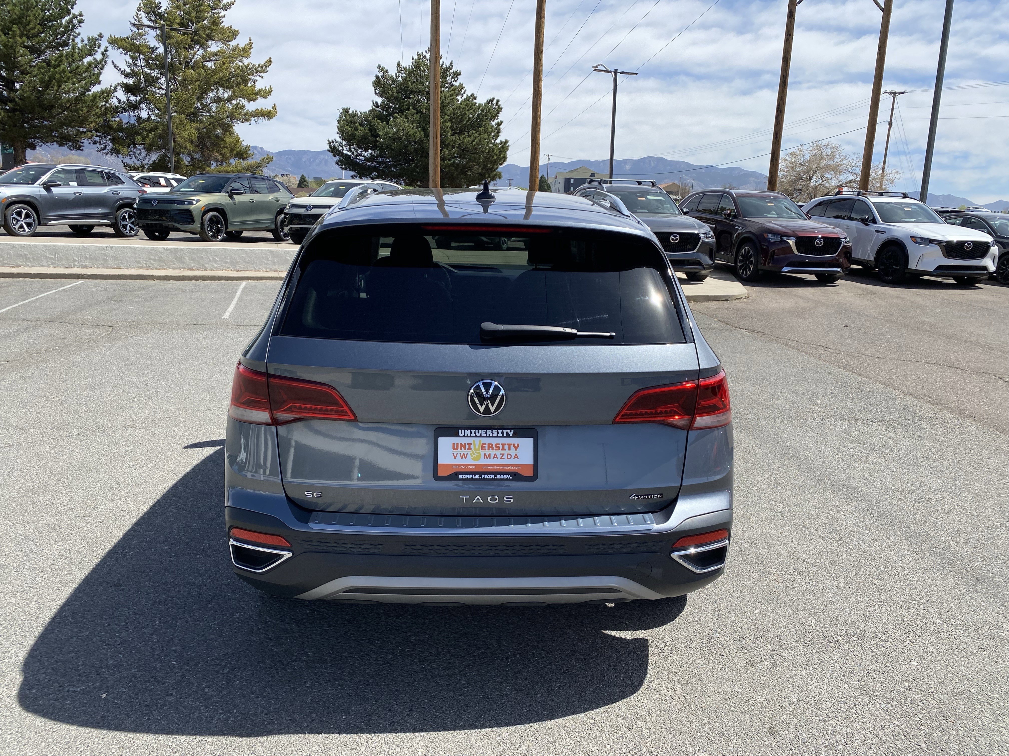 Certified 2022 Volkswagen Taos SE image 42