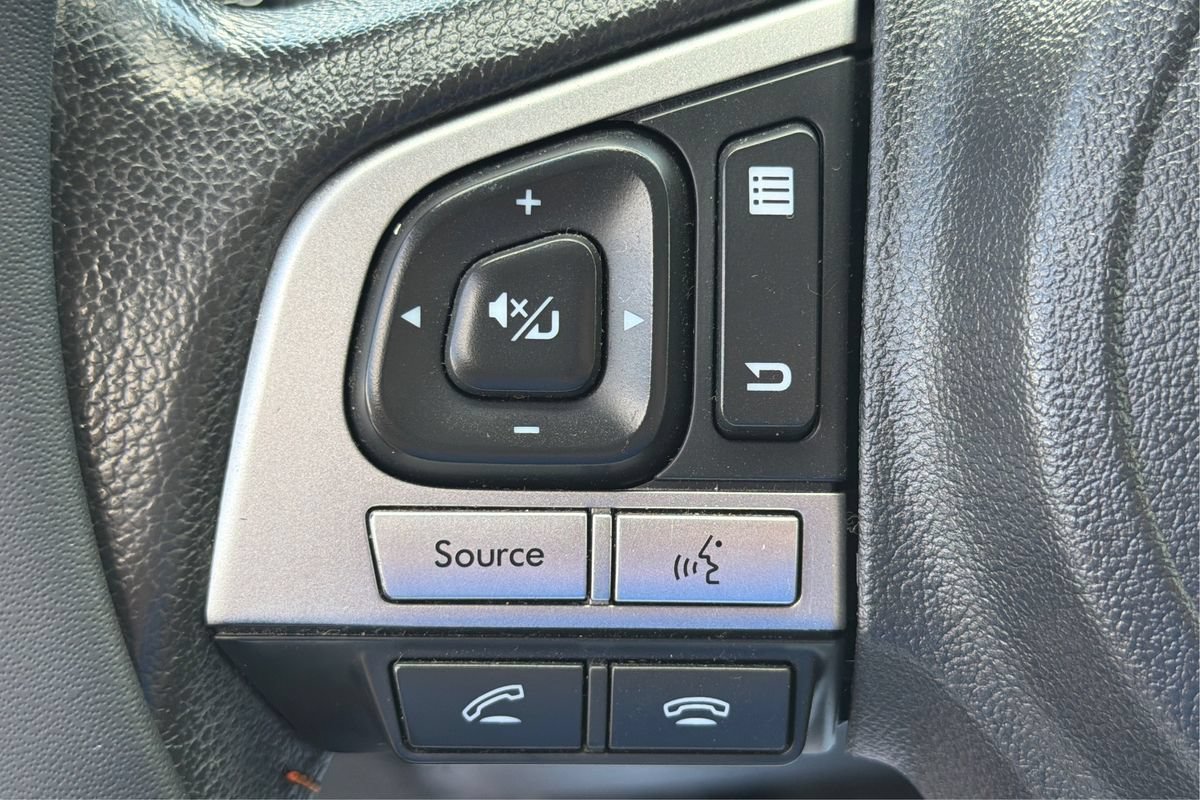 Used 2017 Subaru Crosstrek 2.0i Premium AWD/4WD image 29