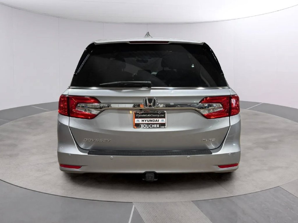 Used 2019 Honda Odyssey Elite image 4