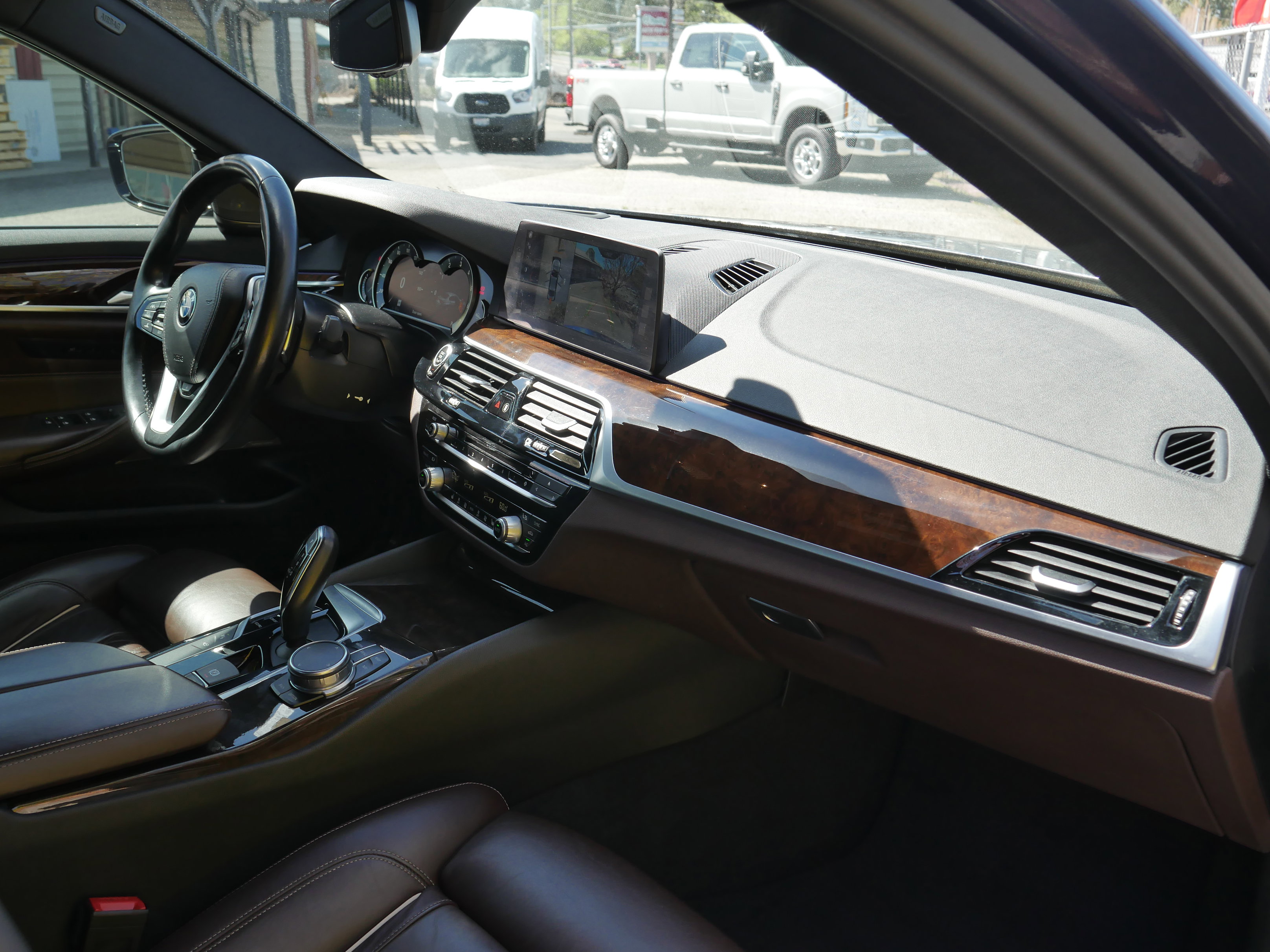 Used 2017 BMW 540i xDrive image 28