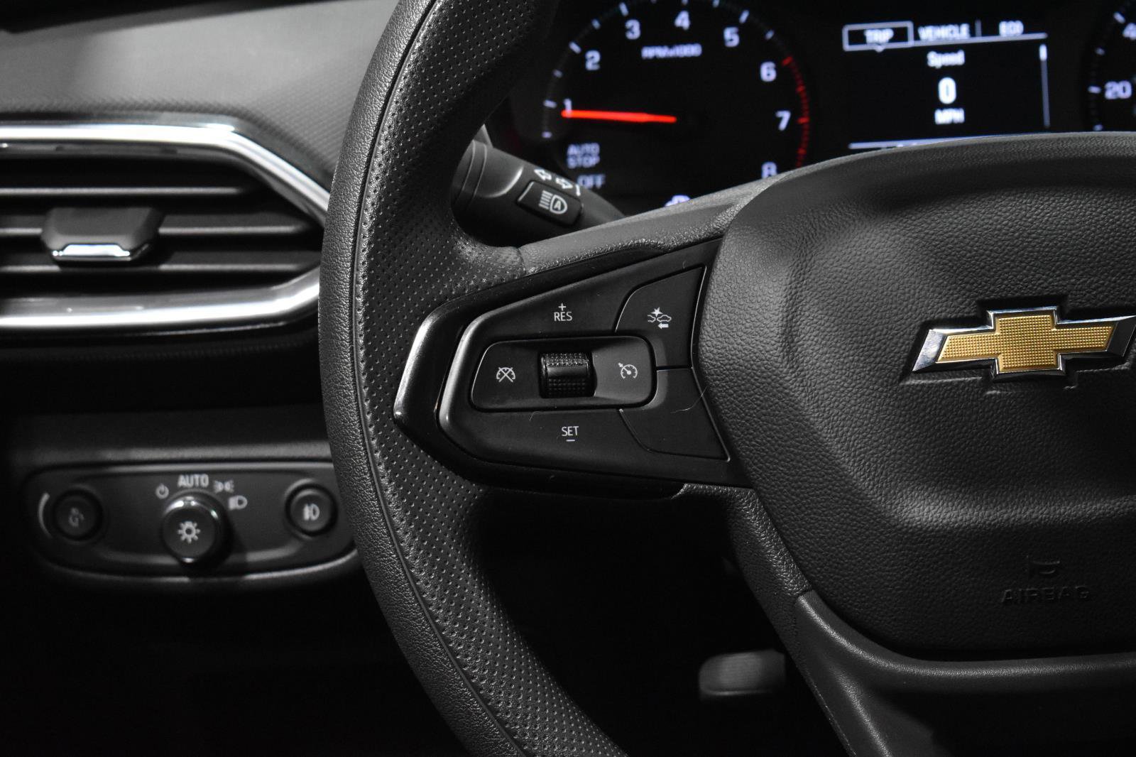 Used 2023 Chevrolet TrailBlazer LT w/ Convenience Package image 9