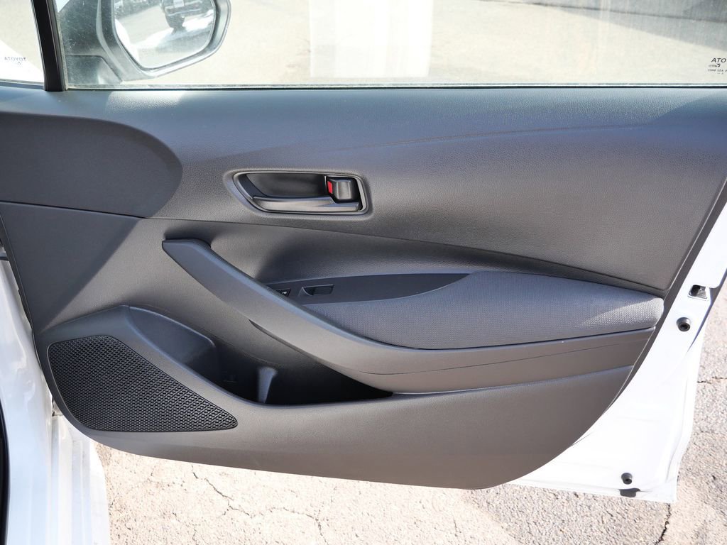 Used 2024 Toyota Corolla LE image 13