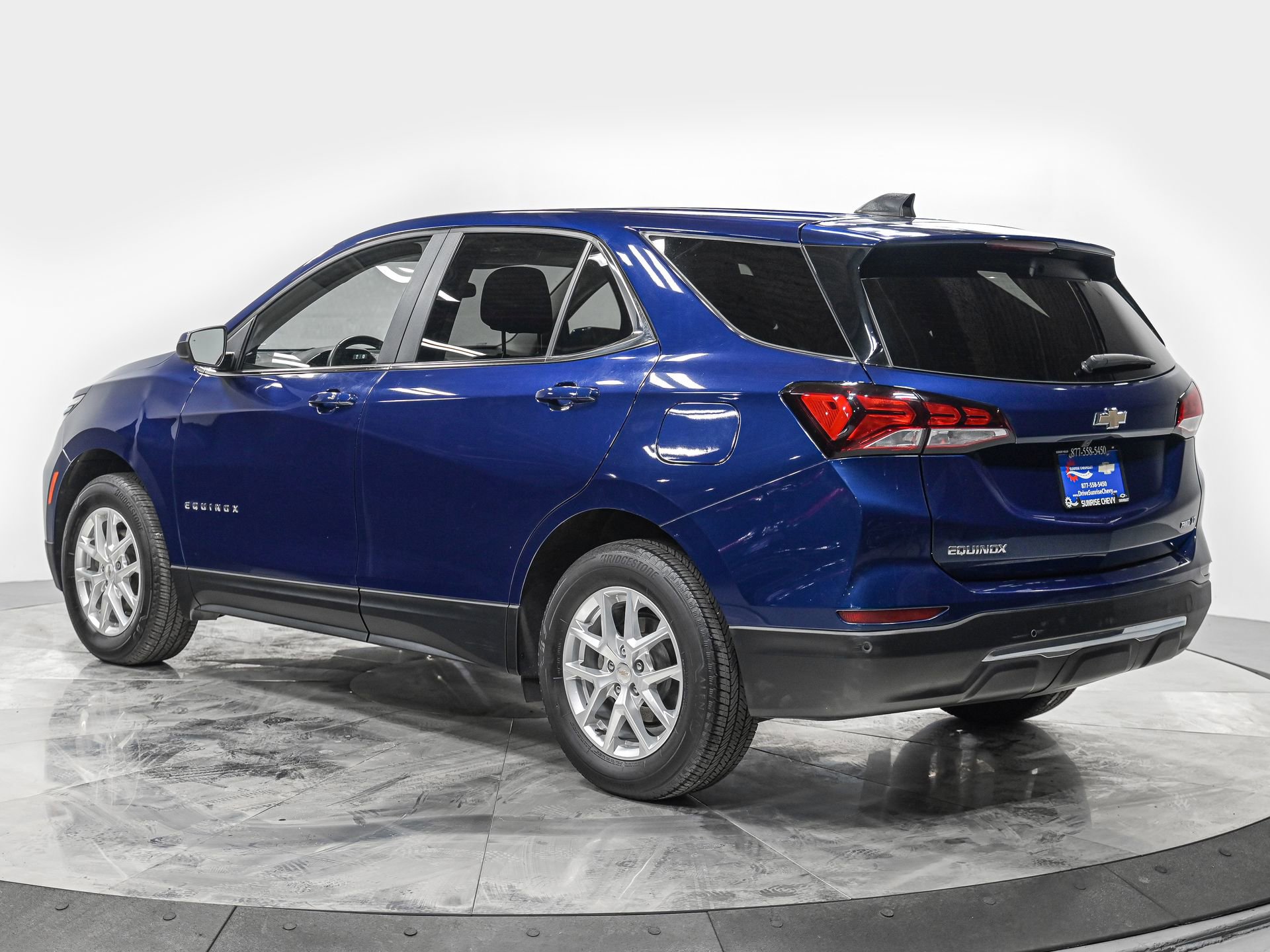 Used 2023 Chevrolet Equinox LT image 4