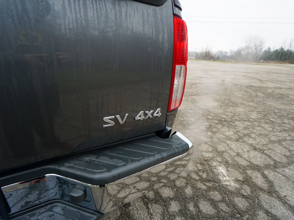 Used 2021 Nissan Frontier SV w/ SV Utility Package image 9