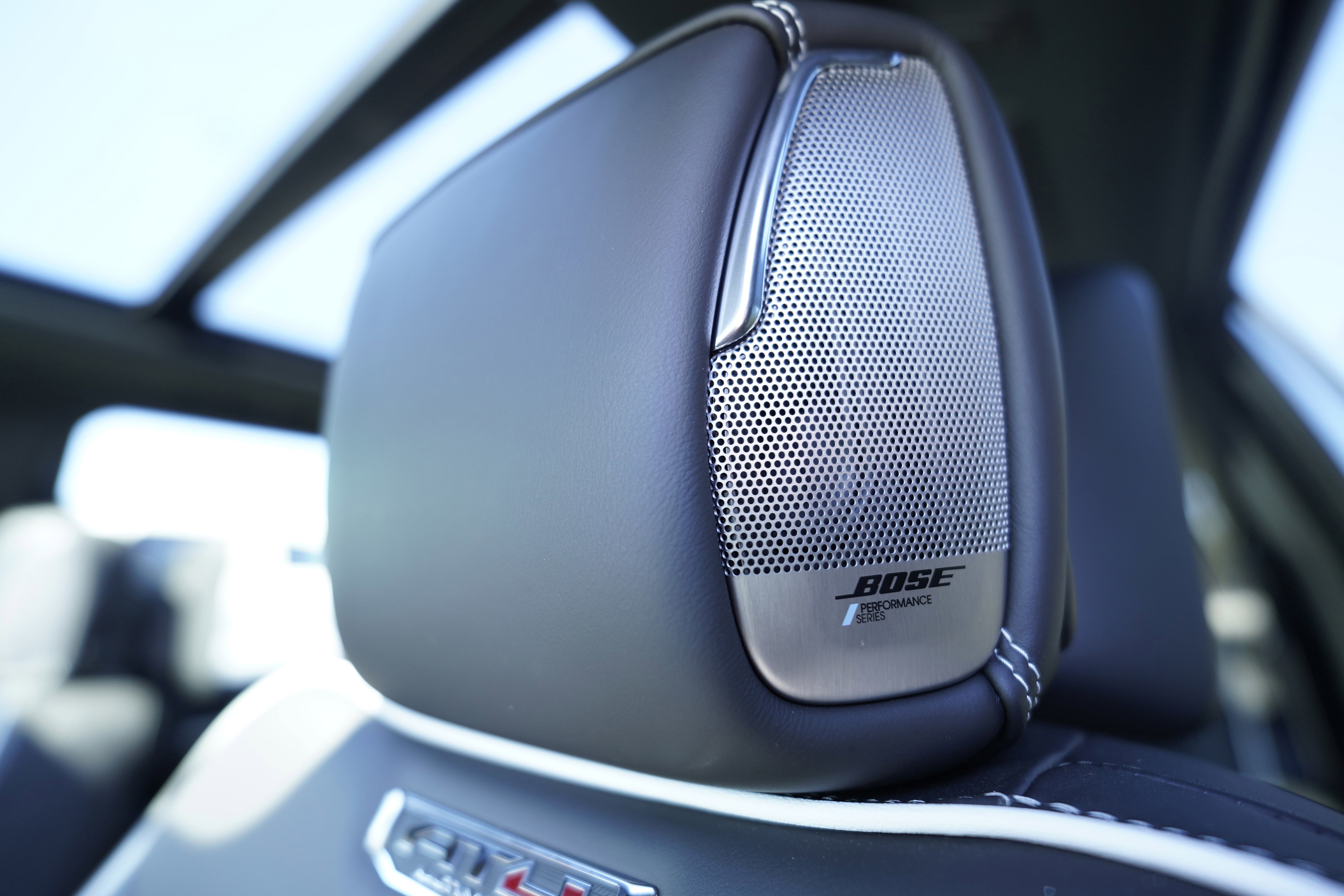 Used 2025 GMC Yukon AT4 Ultimate image 12