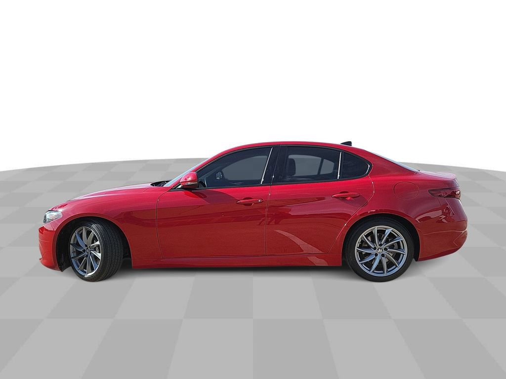 Used 2023 Alfa Romeo Giulia Sprint image 5