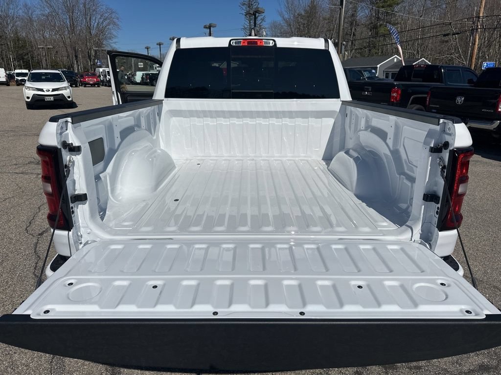 Used 2026 RAM 1500 Express AWD/4WD image 29