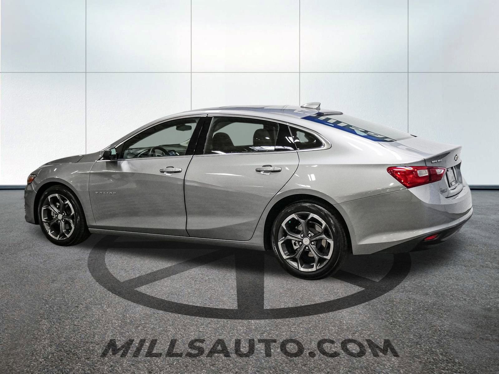 Used 2023 Chevrolet Malibu LT image 4
