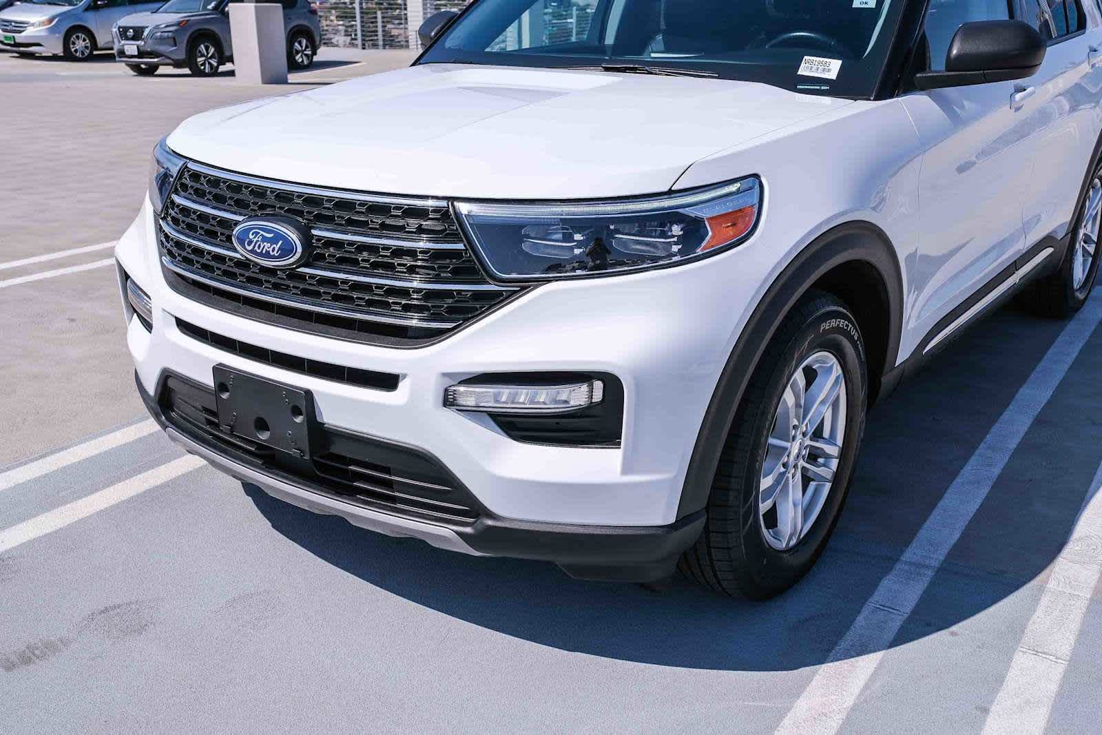 Used 2023 Ford Explorer XLT w/ Equipment Group 202A RWD image 11