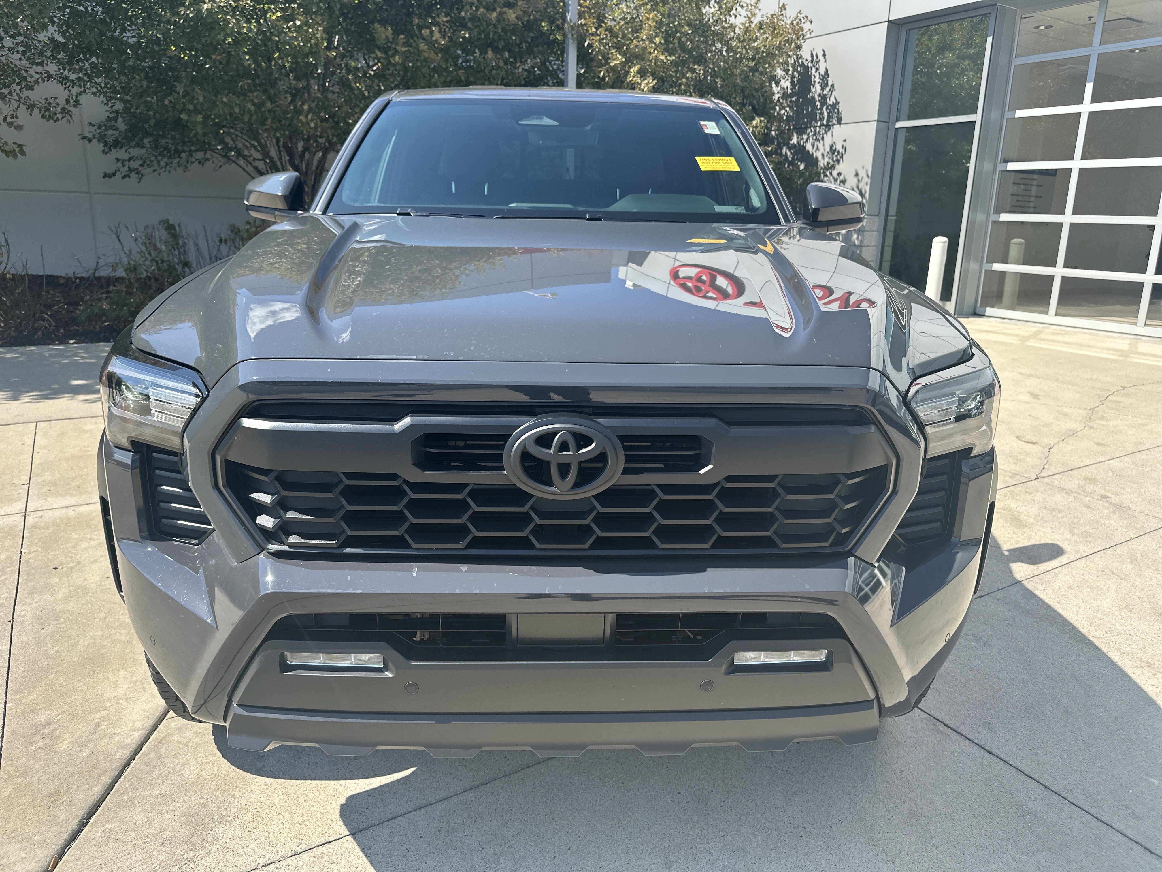 Used 2025 Toyota Tacoma TRD Off-Road w/ TRD Off Road Upgrade Package AWD/4WD image 5