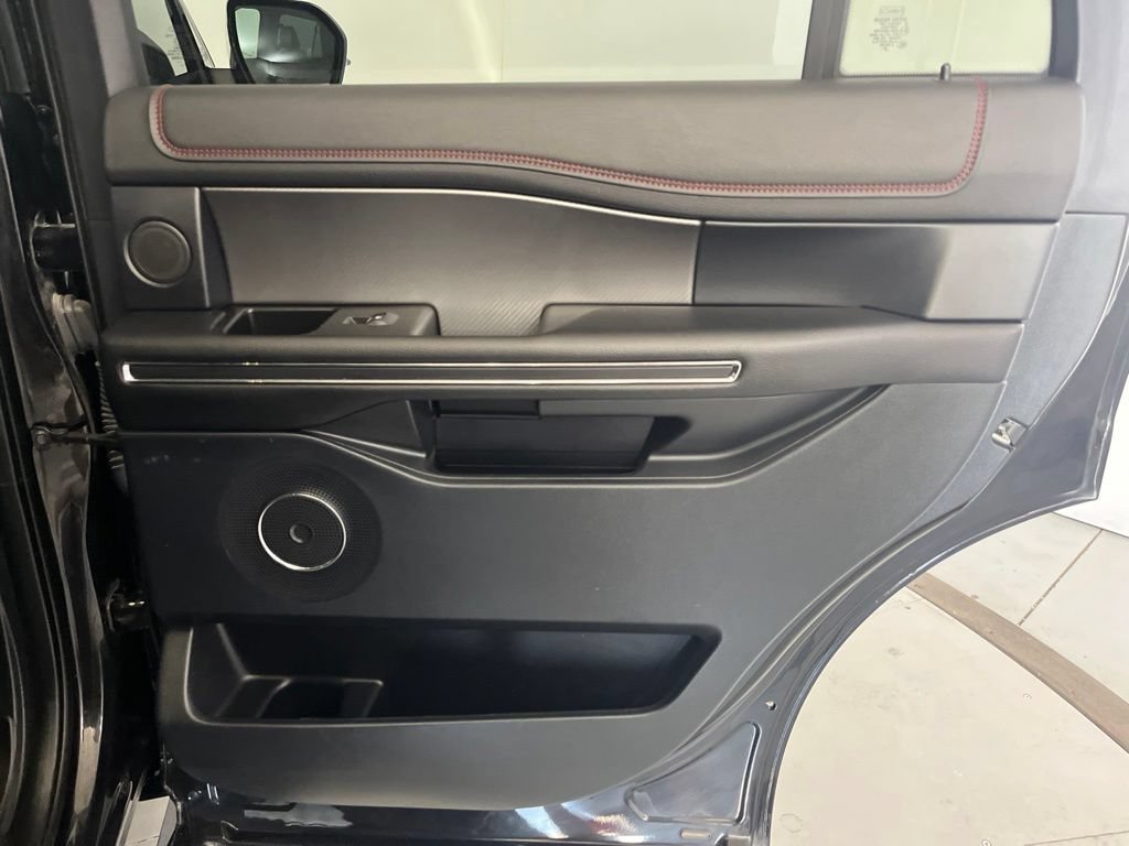 Used 2021 Ford Expedition Limited AWD/4WD image 30
