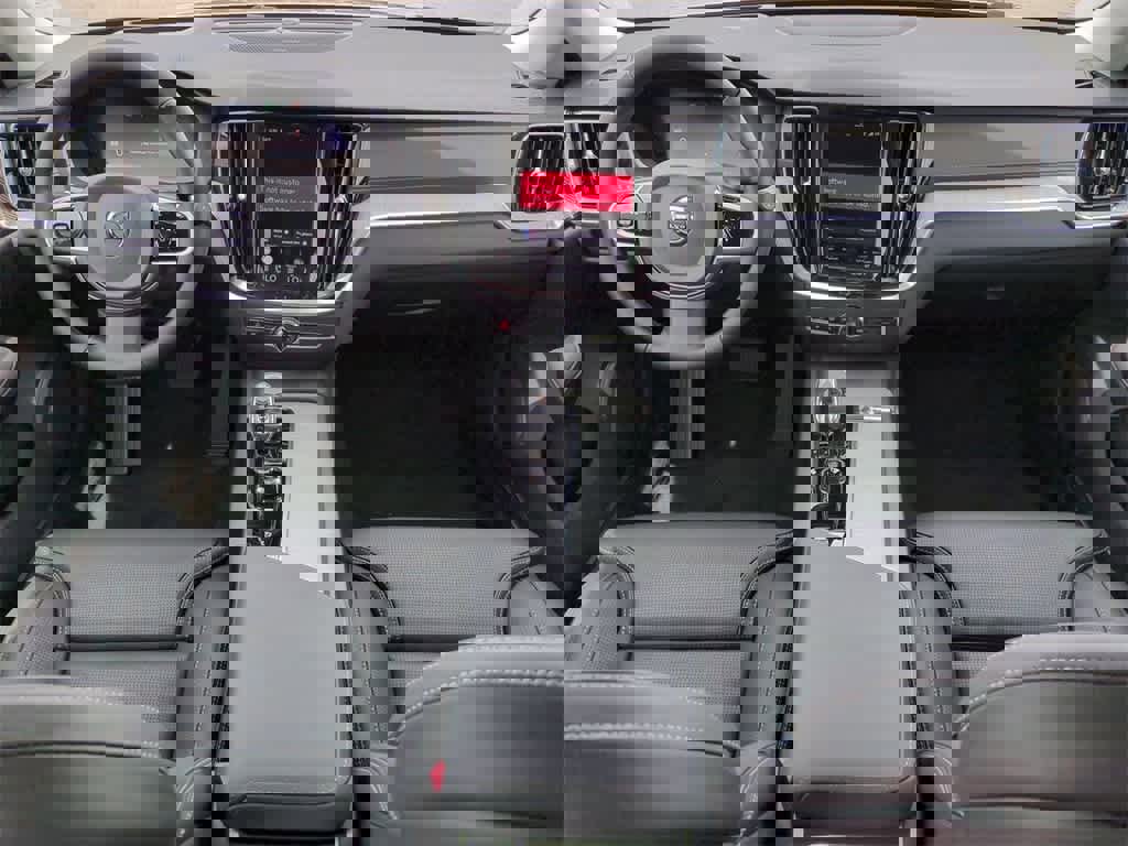 New 2026 Volvo V60 B5 Cross Country Ultra w/ Protection Package Premier image 15