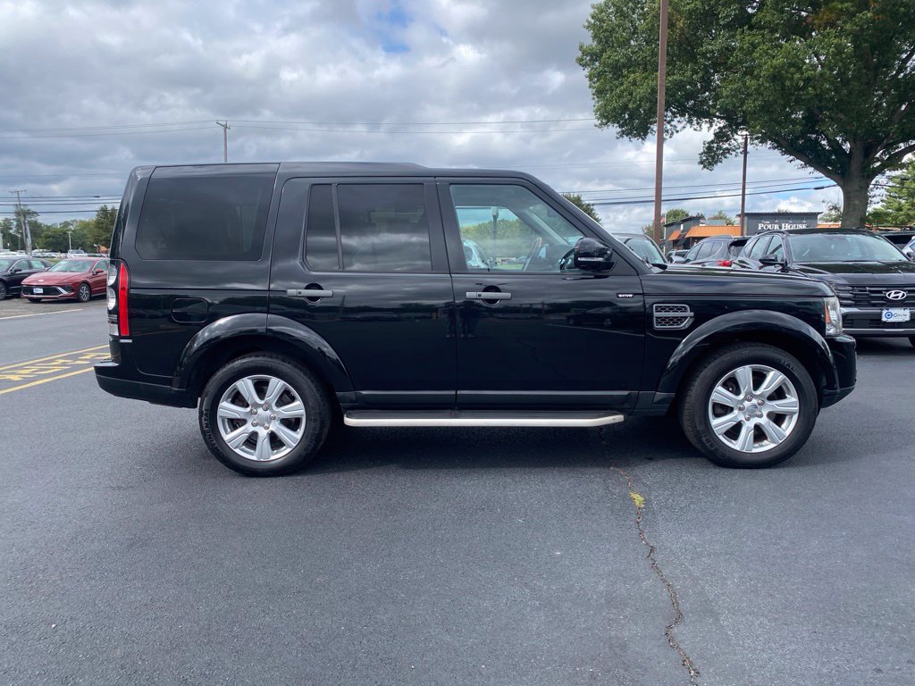Used 2015 Land Rover LR4 HSE AWD/4WD image 2