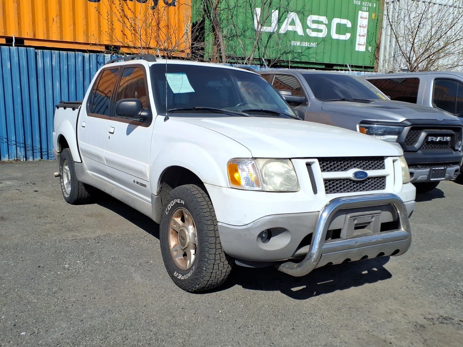 Used 2001 Ford Explorer Sport Trac 4x4 image 1
