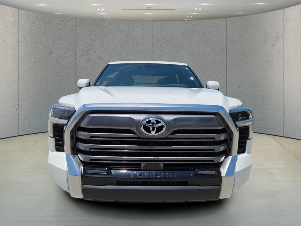 Used 2025 Toyota Tundra Limited AWD/4WD image 9