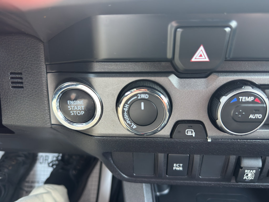 Used 2023 Toyota Tacoma TRD Sport AWD/4WD image 23