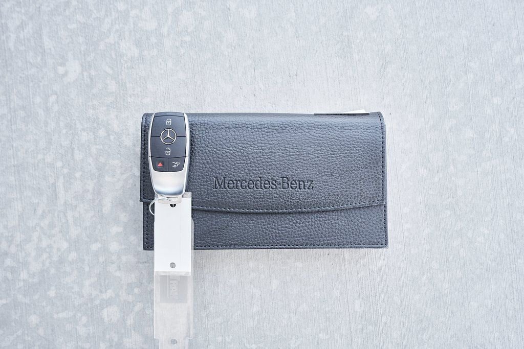 Used 2025 Mercedes-Benz GLB 250 4MATIC w/ Exclusive Package image 61