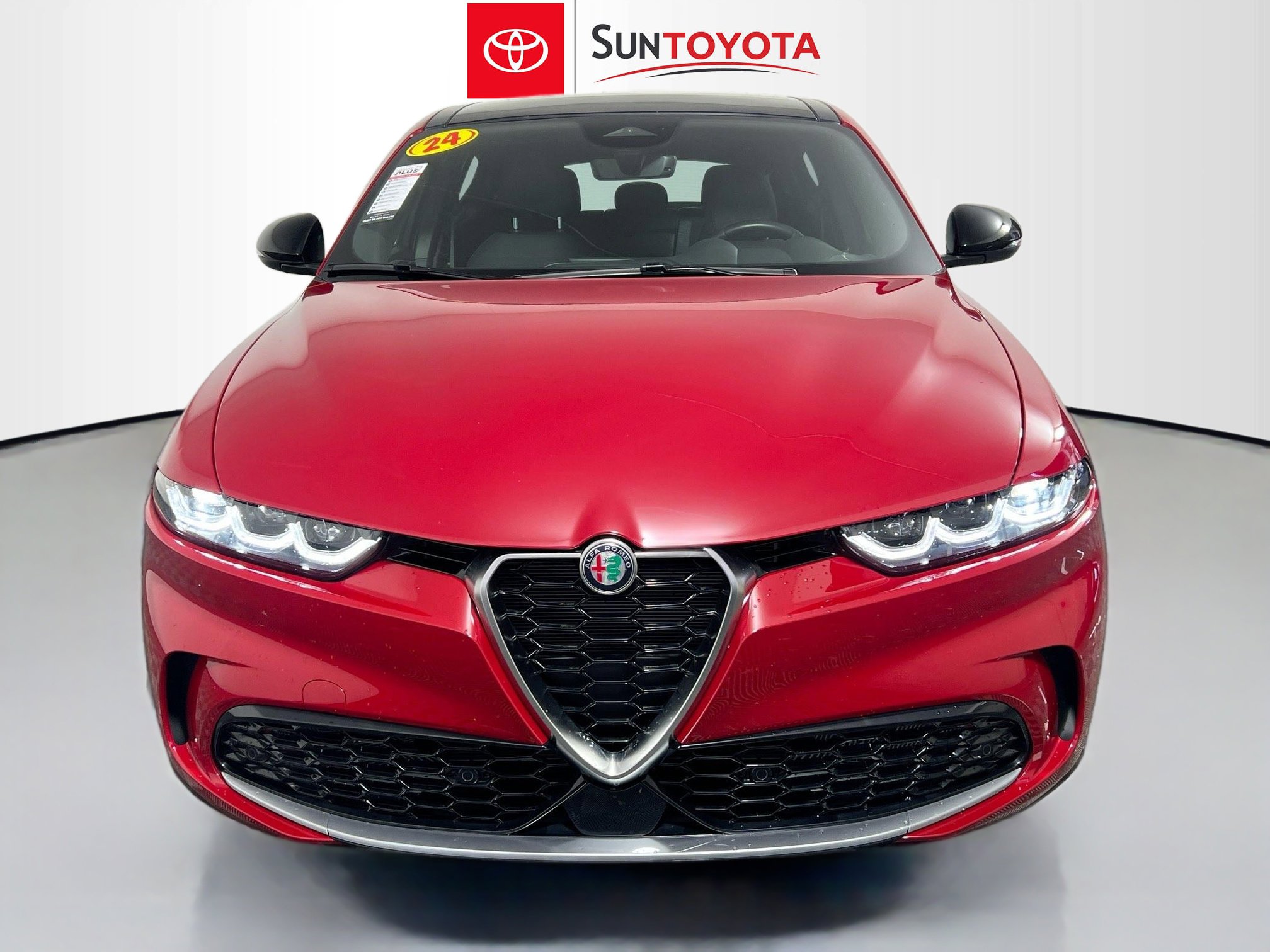 Used 2024 Alfa Romeo Tonale Ti w/ Premium Interior Package image 10