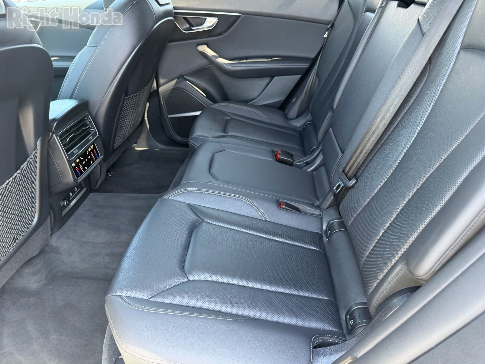 Used 2025 Audi Q8 Premium Plus w/ Premium Plus Package AWD/4WD image 14
