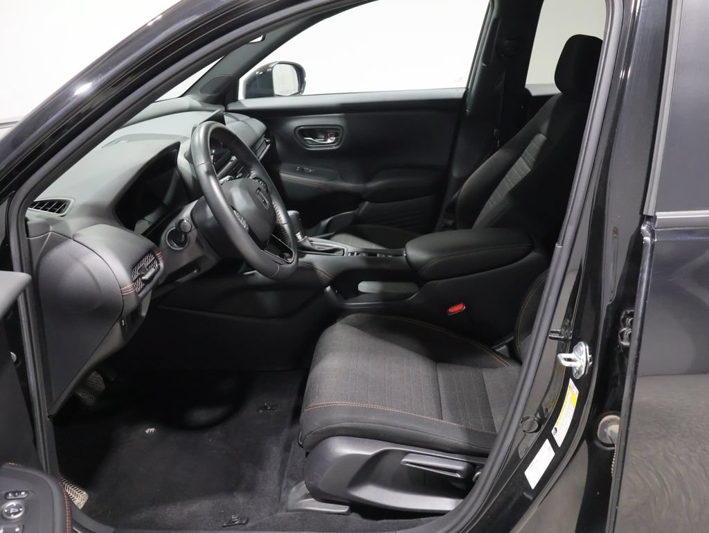 Used 2024 Honda HR-V Sport image 9
