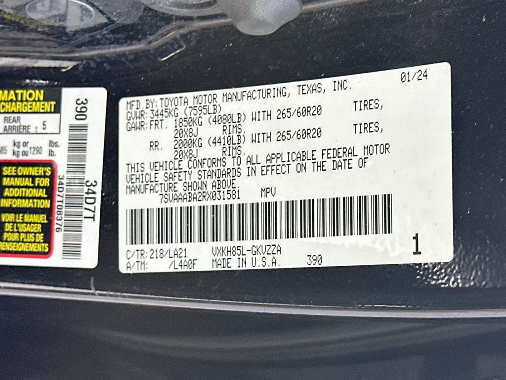 Used 2024 Toyota Sequoia Platinum AWD/4WD image 37