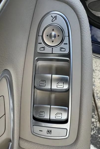 Used 2021 Mercedes-Benz C 300 Sedan image 37