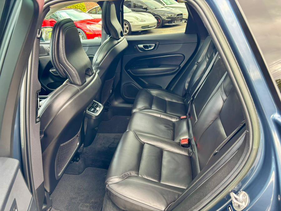 Used 2022 Volvo XC60 B5 Inscription w/ Climate Package AWD/4WD image 13