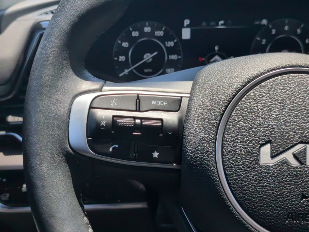 Used 2025 Kia Sportage SX FWD image 12