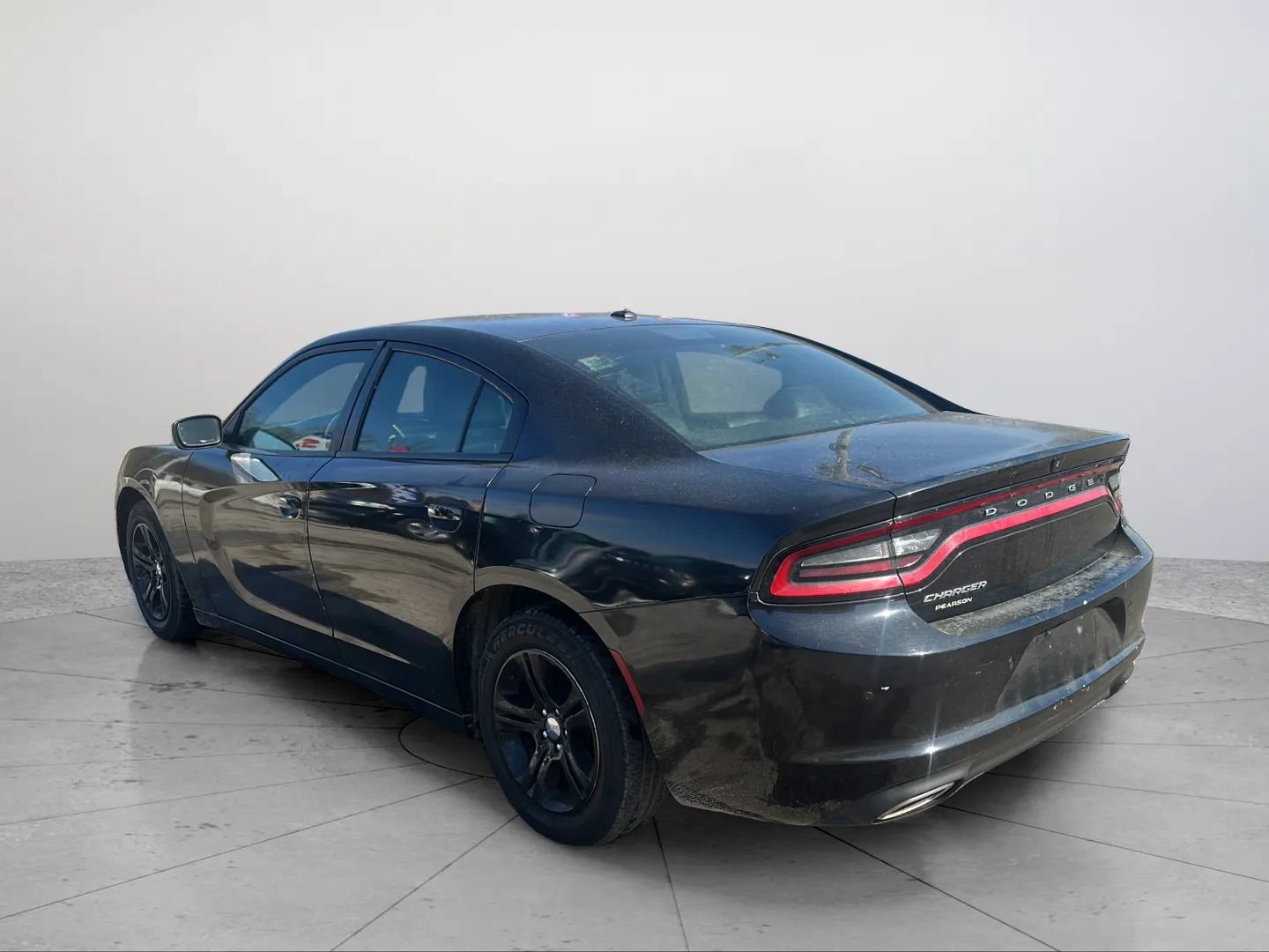 Used 2019 Dodge Charger SXT w/ Leather Interior Group RWD image 15
