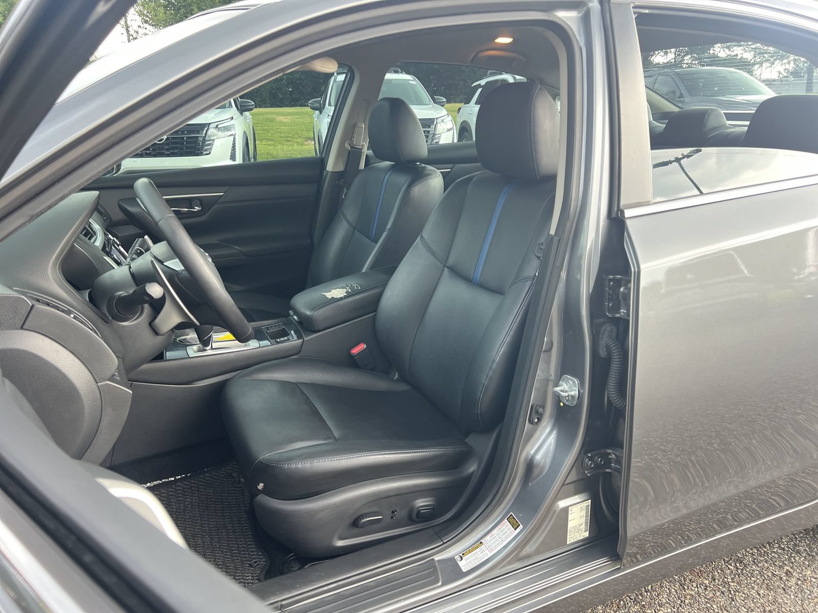 Used 2018 Nissan Altima 2.5 SR w/ SR Special Edition FWD image 14