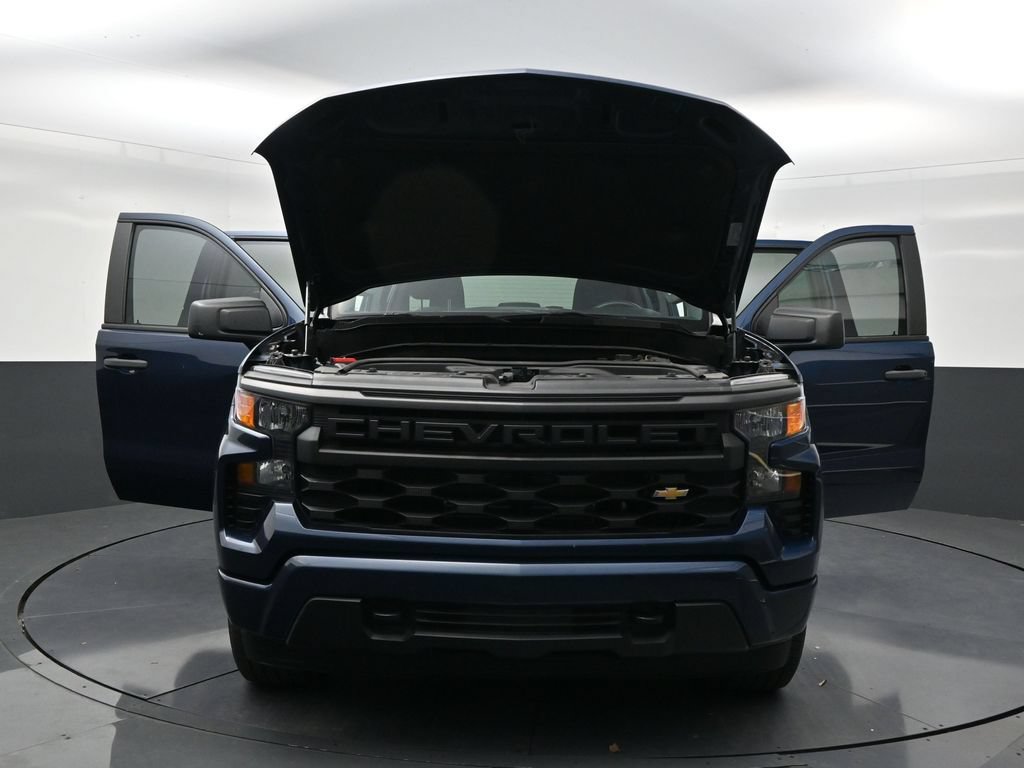 Used 2023 Chevrolet Silverado 1500 Custom RWD image 32