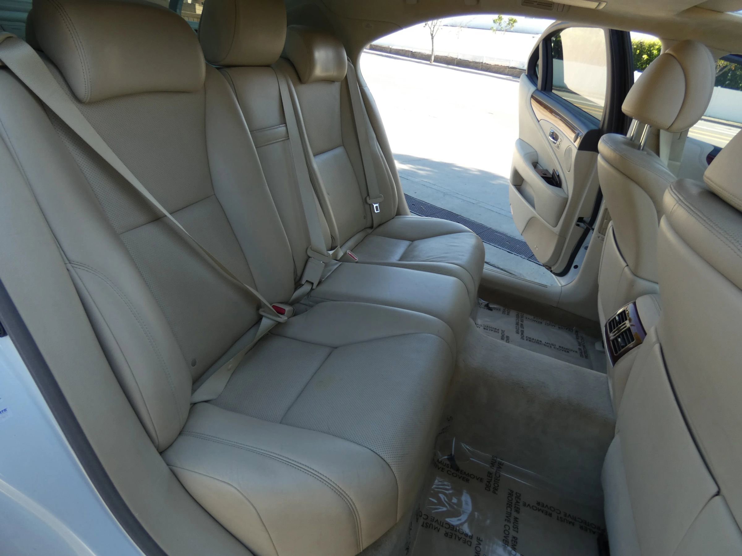 Used 2010 Lexus LS 460 L image 33