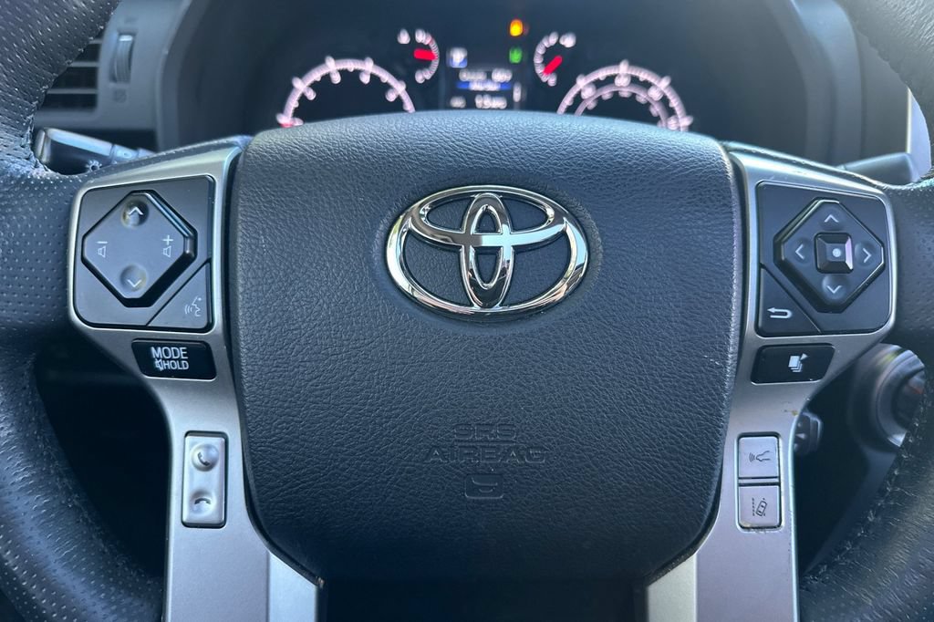 Used 2023 Toyota 4Runner SR5 Premium w/ Moonroof Package AWD/4WD image 25