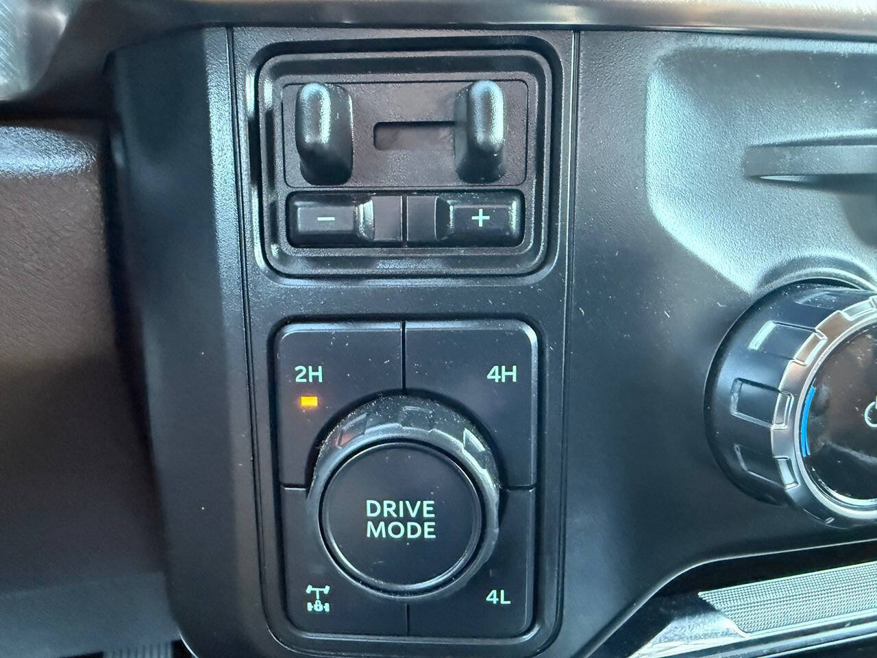 Used 2024 Ford F350 King Ranch AWD/4WD image 54